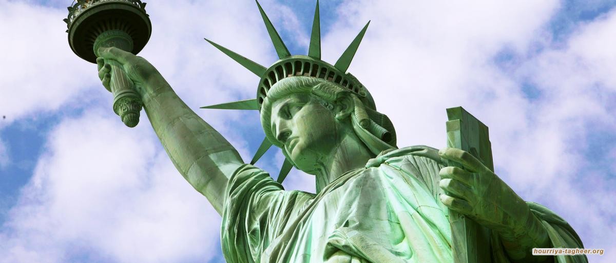 ماذا يفعل تمثال الحرية الأمريكي في جدة