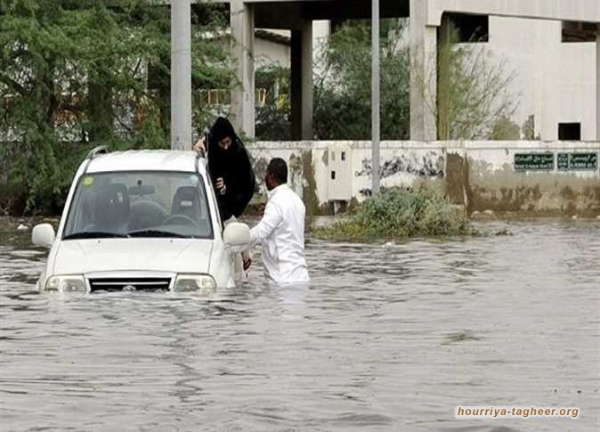 السلطات السعودية تصدر أوامر بمنع تصوير آثار كارثة سيول جدة