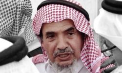 FT: عبد الله الحامد رجل آمن بالإصلاح وظل متفائلا بالتغيير