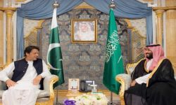 السعودية تتجه لتصفير الخلافات.. مباحثات بين بن سلمان وعمران خان