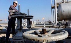 الإندبندنت: “الإفلاس” سبب موافقة السعودية على تجميد معدلات إنتاج النفط