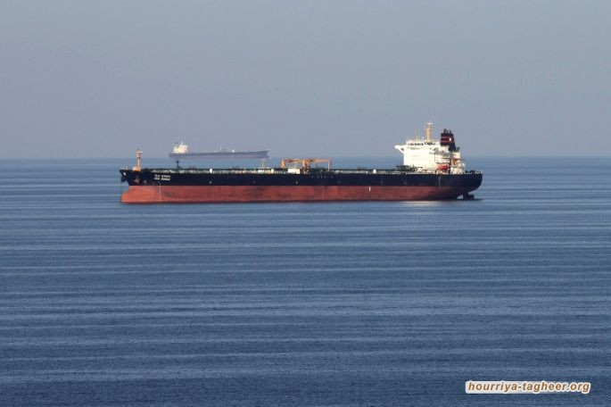 4 ناقلات نفط سعودية عالقة في البحر لا تجد من يشتريها.. المملكة عاجزة عن "تصريف" إنتاجها وقد تُوقف خطوط إنتاج أرامكو