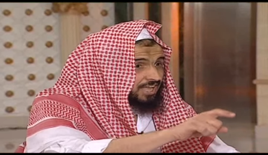 معتقل منذ 22 عاما .. لأنّه فضحهم وأحرج علماءهم!