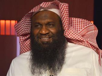 الكلباني يبرأ ولاة أمره وأولياء نعمته: «غلاء الأسعار بسبب بعدكم عن الله»