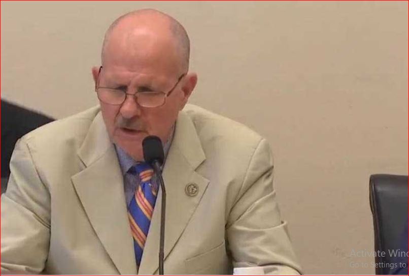 هذا ما قاله نائب امريكي عن مناهج السعودية وارتباطها بالمنظمات الإرهابية