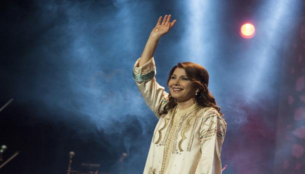 حفلات ماجدة الرومي في السعودية: اجتماع بن سلمان بالمشايخ سبب الإلغاء؟