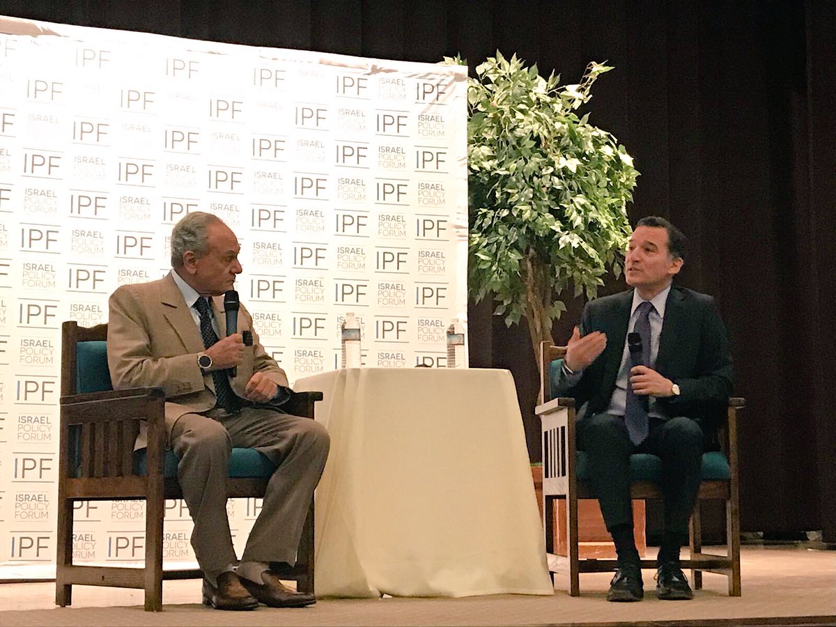 تركي الفيصل في ’المعبد اليهودي المحافظ’ للترويج للتسوية مع ’اسرائيل’