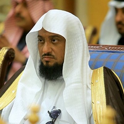 رجل دين وهابي يتهم اليمنيين بالخيانة و التبعية ويصفهم بالجهل و التخلف