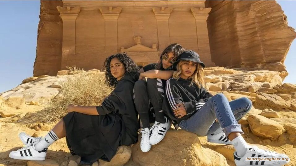 ابن سلمان يحول مدينة العلا الى مدينة تعري وانحلال