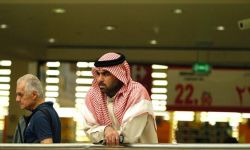 كابوس مضيق هرمز يفرغ جيوب الخليجيين