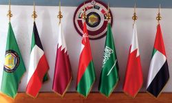 عُمان تقترح إضافة طهران وبغداد لمجلس التعاون