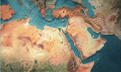 فتح هرمز يفجر العلاقات الأمريكية السعودية