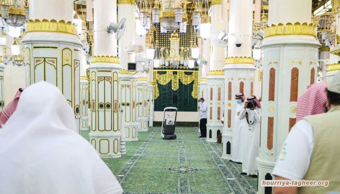 السعودية تفتح الروضة النبوية للمصلين بعد شهور من الإغلاق