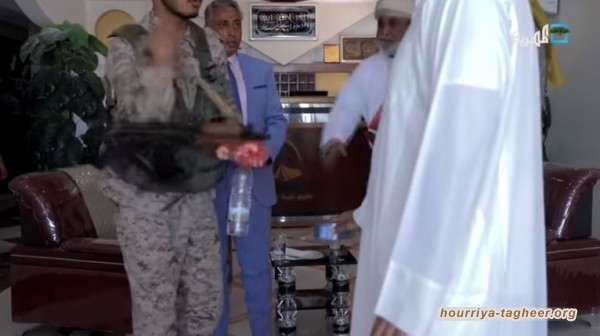 إرهاب على الهواء مباشرة ضد مسئولا يمنيا فضح مؤامرات آل سعود