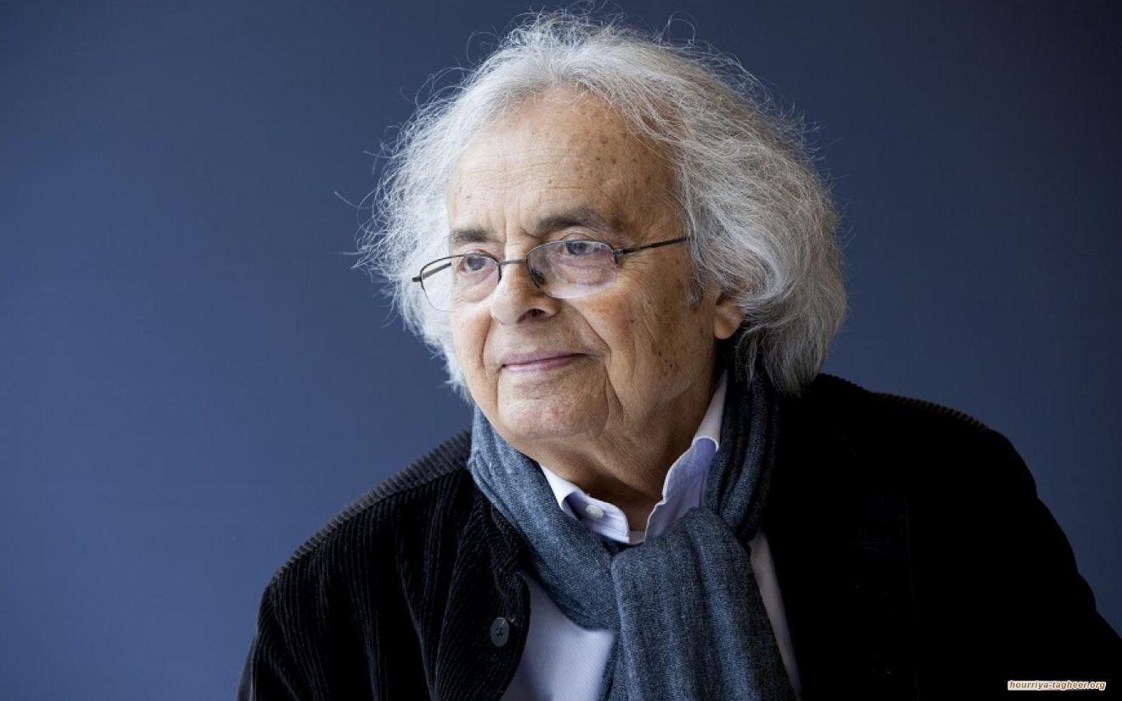 الشاعر السوري "أدونيس" في حضن الوهابية التي هجاها مرارا