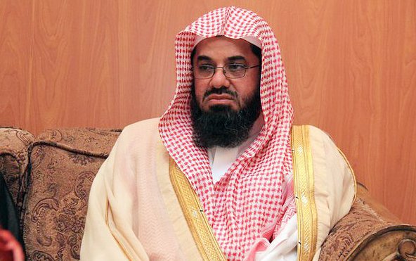 الشريم يتهم كل من ينتقد مؤسس الفرقة الوهابية بـ”الالحاد”!