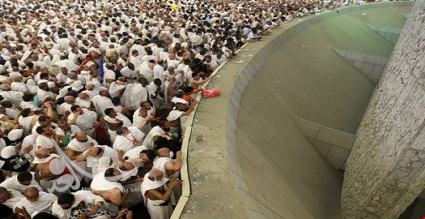 السعودية..حجارة “معقمة” على أبليس وقنابل عنقودية على المدنيين في اليمن