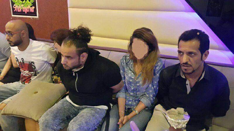 فضيحة شهداء الواجب.. رجال أمن سعوديون ابطال ملاهي الدعارة والمجون + صور