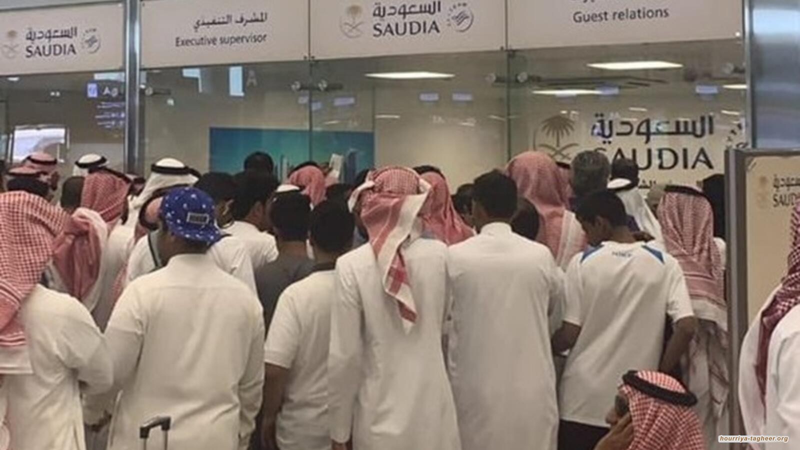 تكدس الركاب في مطارات السعودية وإلغاء الرحلات يثير غضبا