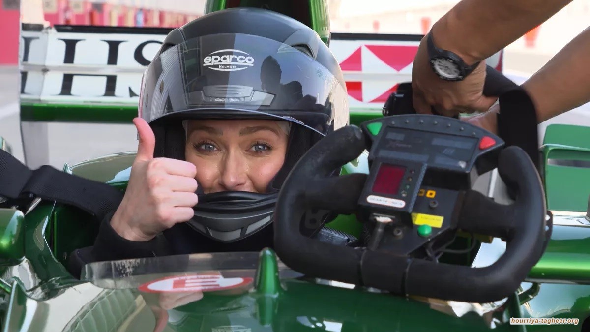 نيوم توقف دعمها لمشروع سيارات فورمولا إي الكهربائية