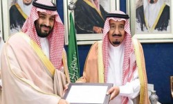 وثيقة مسربة: كبار أمراء آل سعود يحذرون الملك من تنصيب ابنه خلفاً له