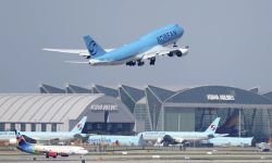 شركات طيران آسيوية تتجنب المرور بالخليج