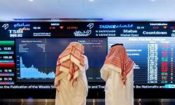 أسواق الأسهم السعودية تغلق على تراجع