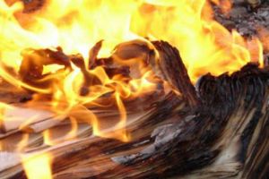 موظفو القنصلية السعودية يحرقون وثائق بعد يوم من مقتل خاشقجي